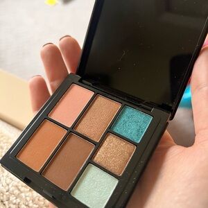 Reina Rebelde Sirena Wet Dry Eyeshadow pallet